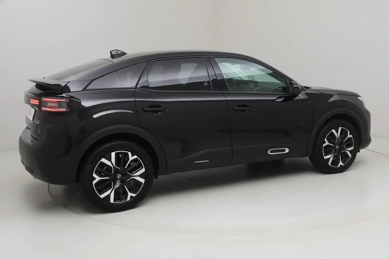 Citroën C4 Bordeaux vue 3 Citroën C4 en leasing sans apport à Bordeaux — vue 3