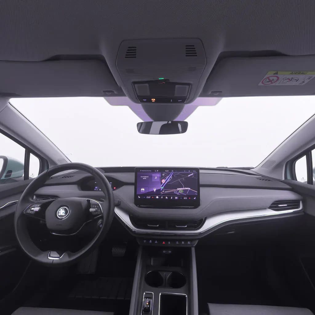 Skoda Enyaq Bordeaux vue 5 Skoda Enyaq en leasing sans apport à Bordeaux — vue 5