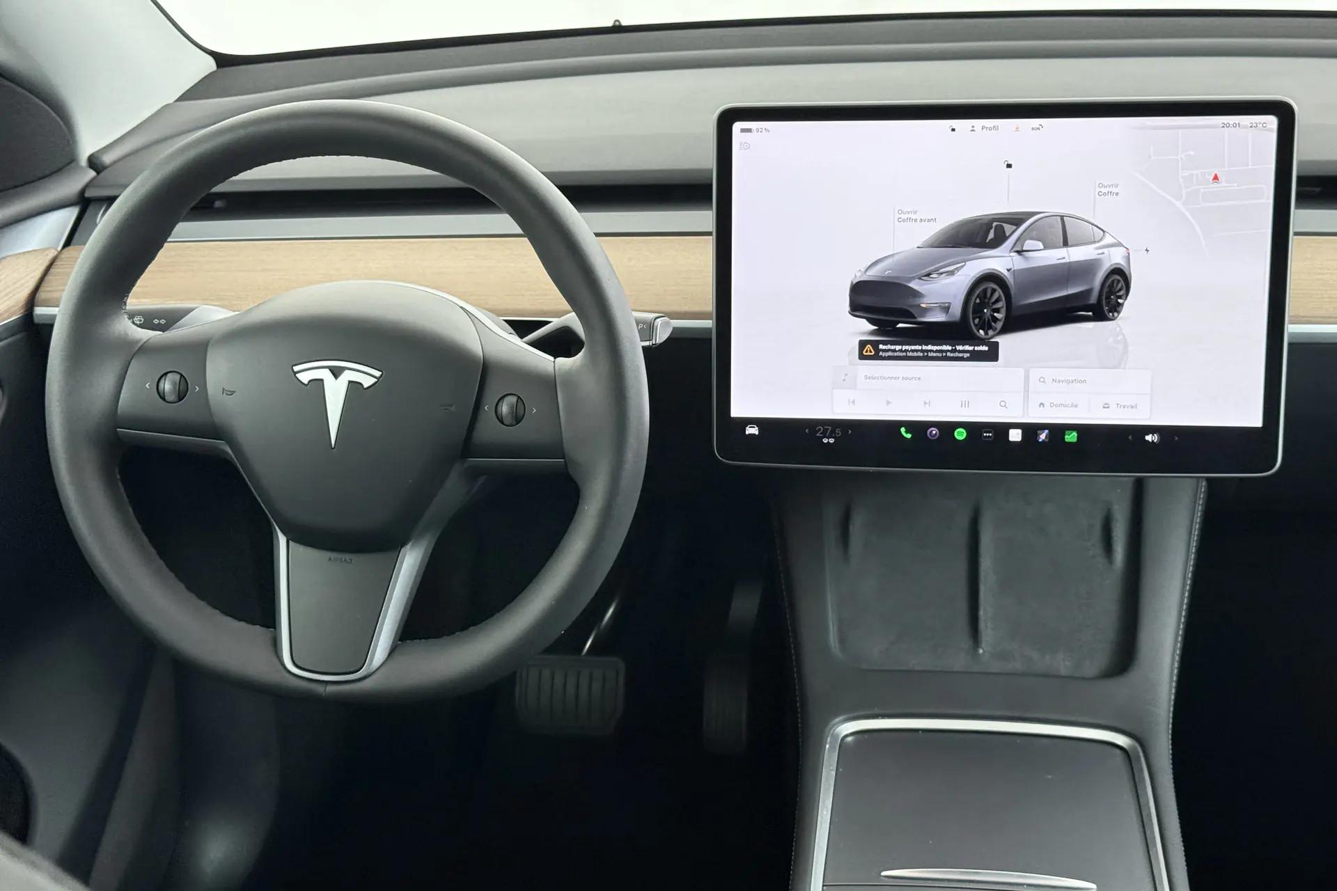 Tesla Model Y Bordeaux vue 4 Tesla Model Y en leasing sans apport à Bordeaux — vue 4