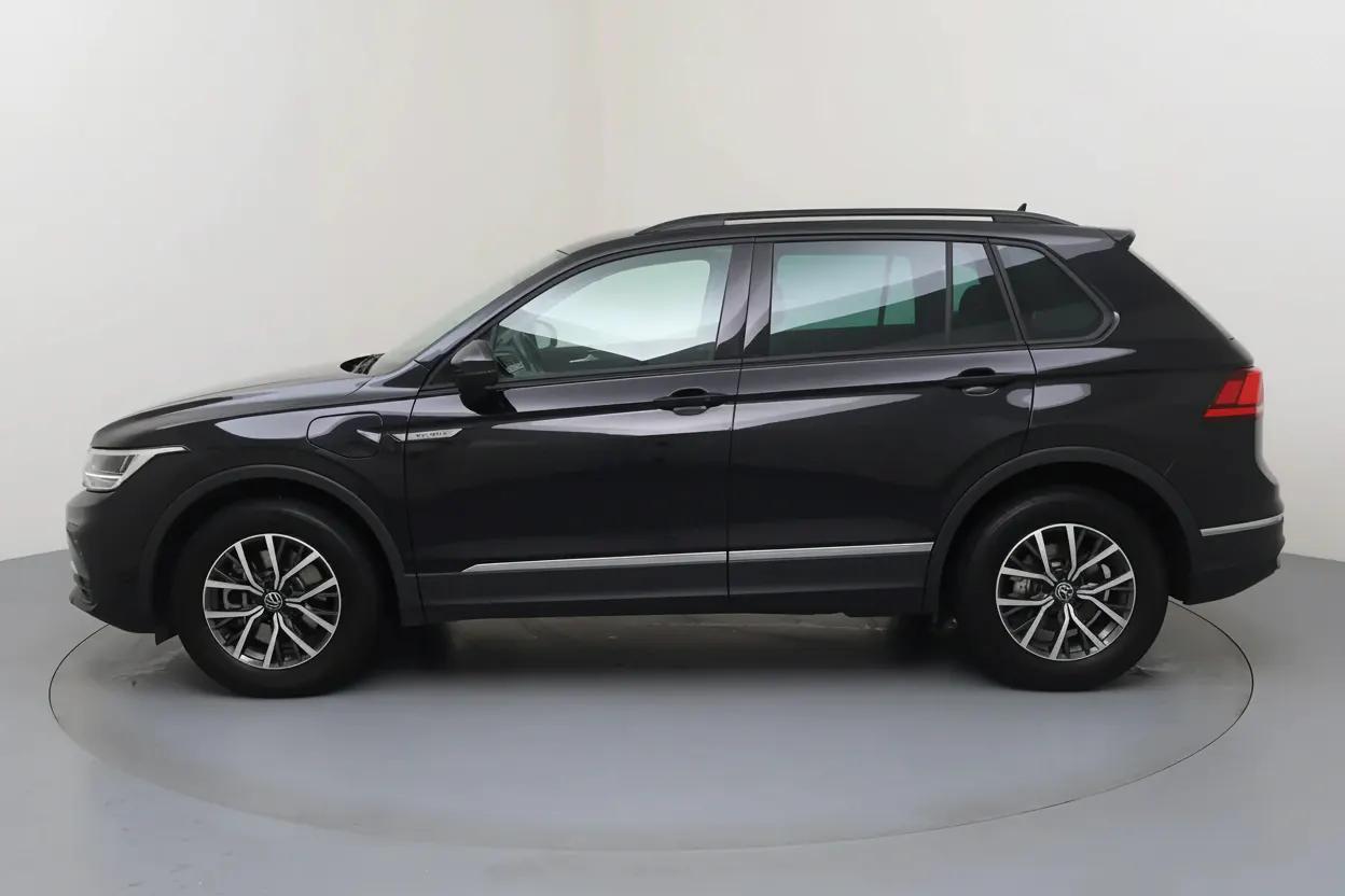 Volkswagen Tiguan Bordeaux vue 2 Volkswagen Tiguan en leasing sans apport à Bordeaux — vue 2