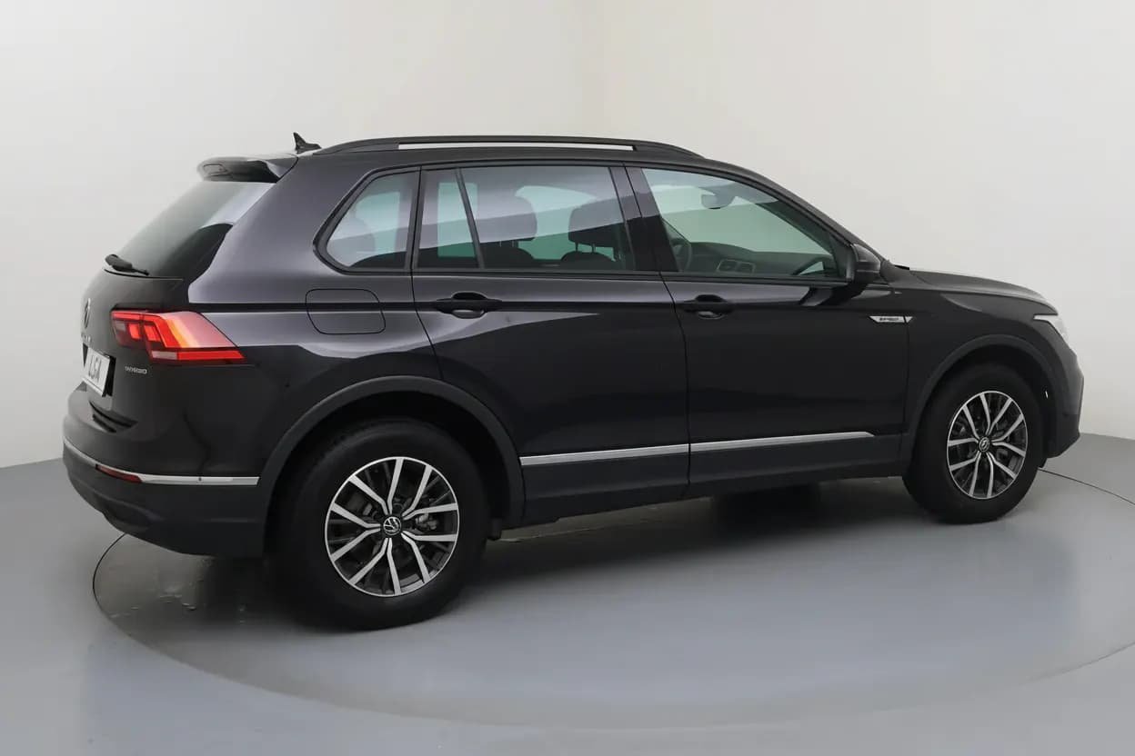 Volkswagen Tiguan Bordeaux vue 3 Volkswagen Tiguan en leasing sans apport à Bordeaux — vue 3